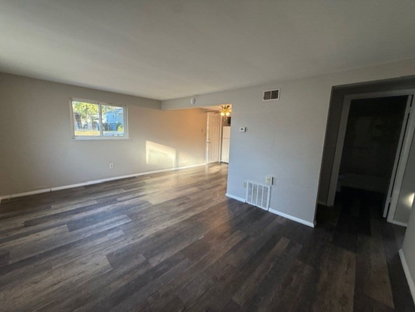 Wood River Apartment: 138/140 Harnett Ave.