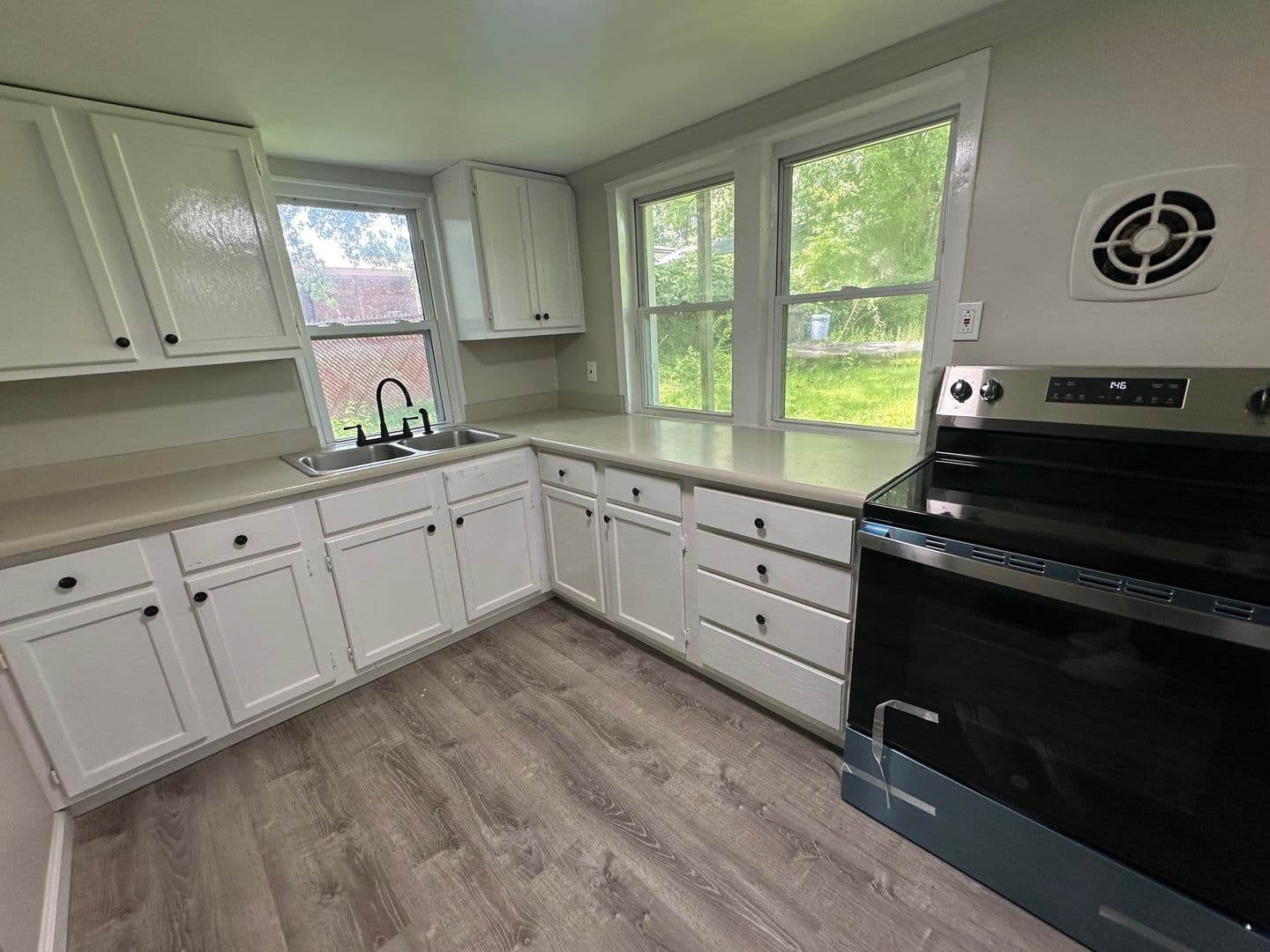 Belleville House: 7253 Town Hall Rd