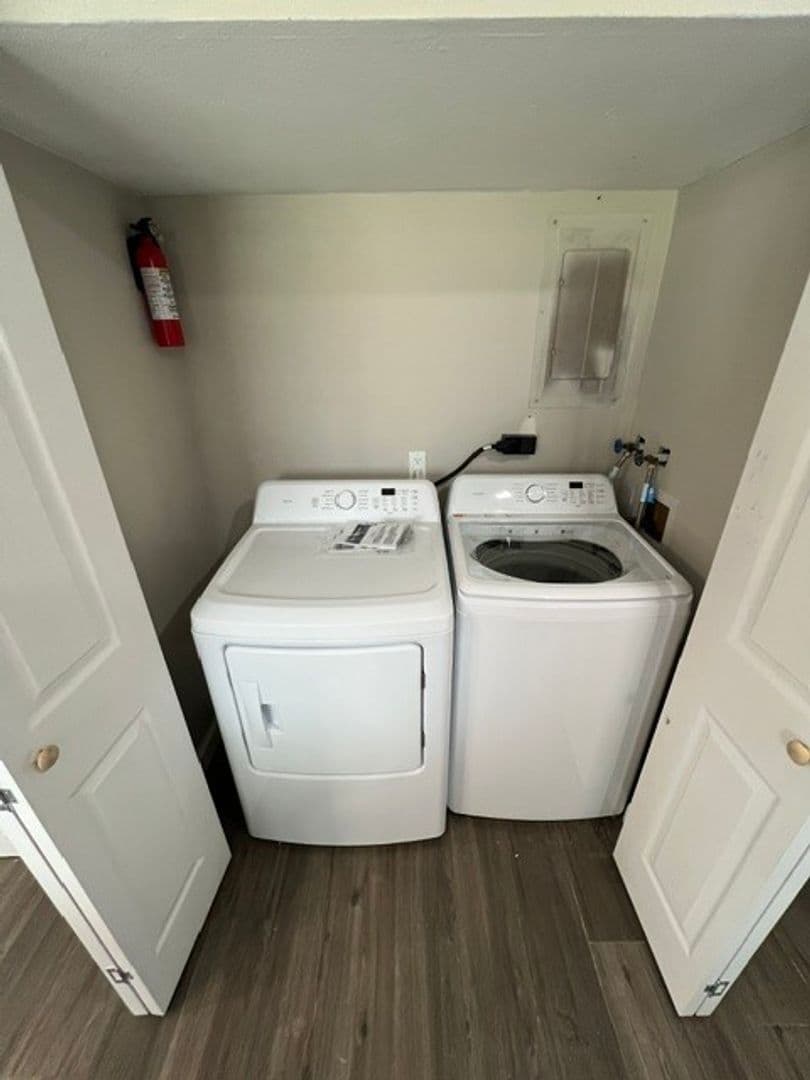 Fairview Heights Apartment: 421 Joseph Drive