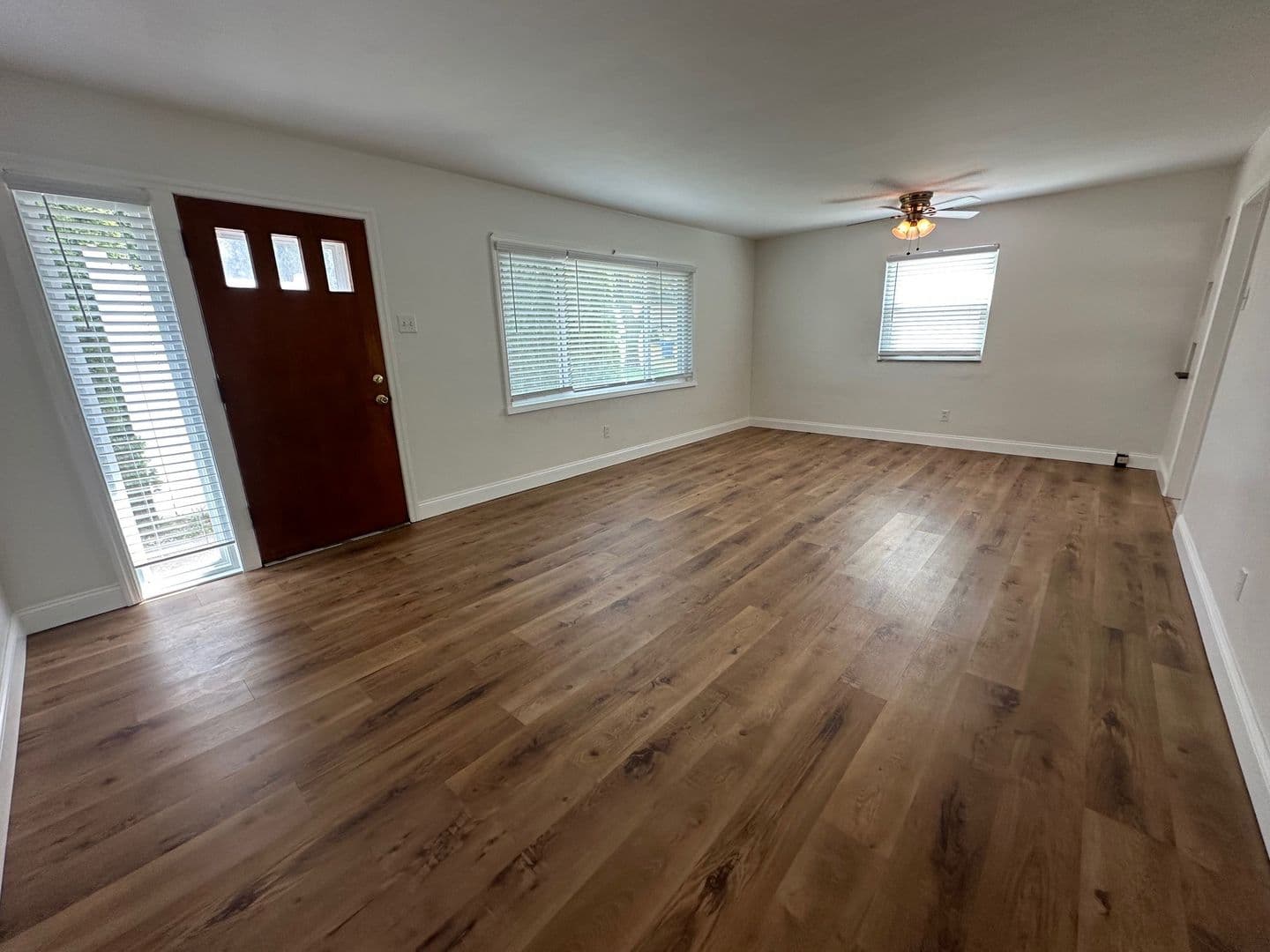 Florissant House: 19 Saint George Ct