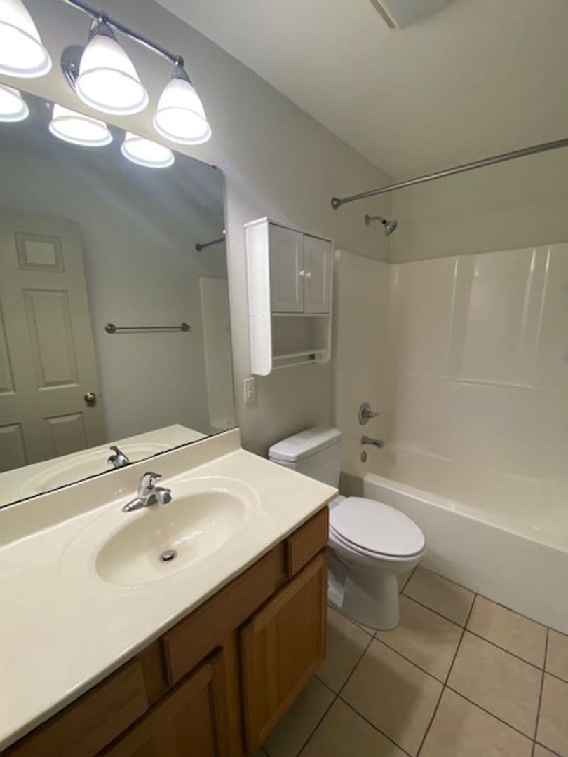 Highland House: 5 Crimson Court