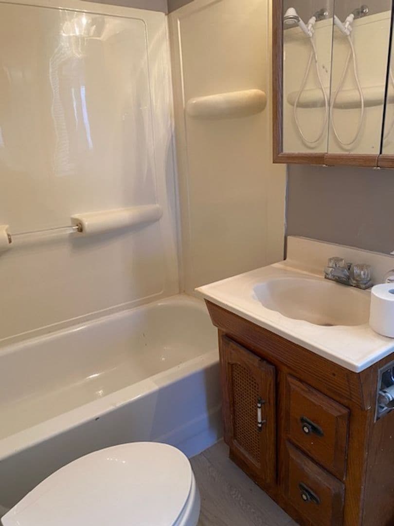 Alton House: 2506 Tibbit St.