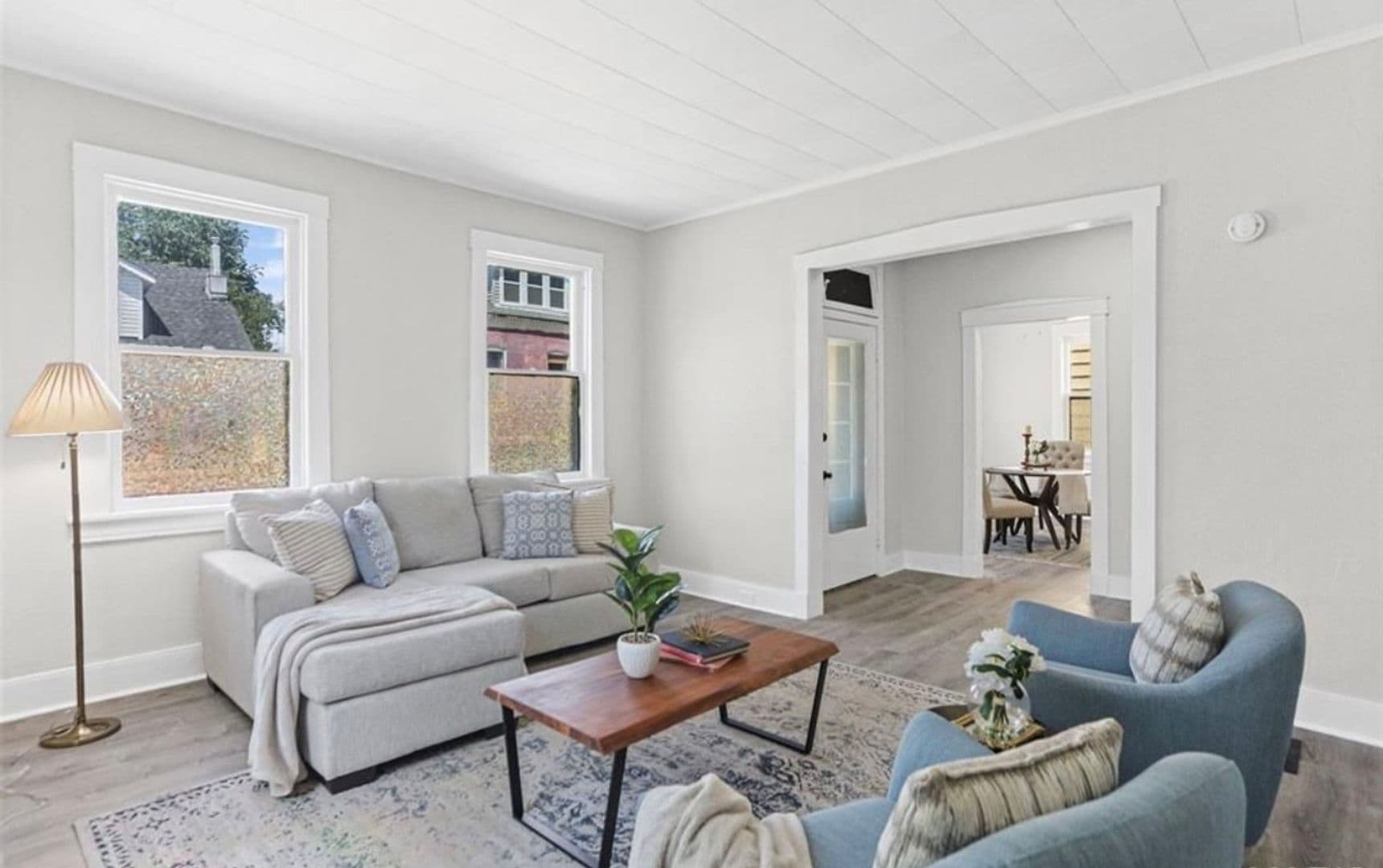 Belleville House: 312 S Jackson St