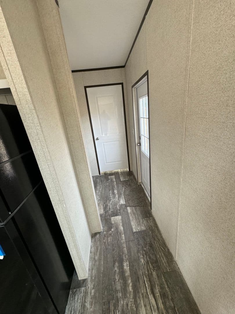Mullins Apartment: Gibbs Court