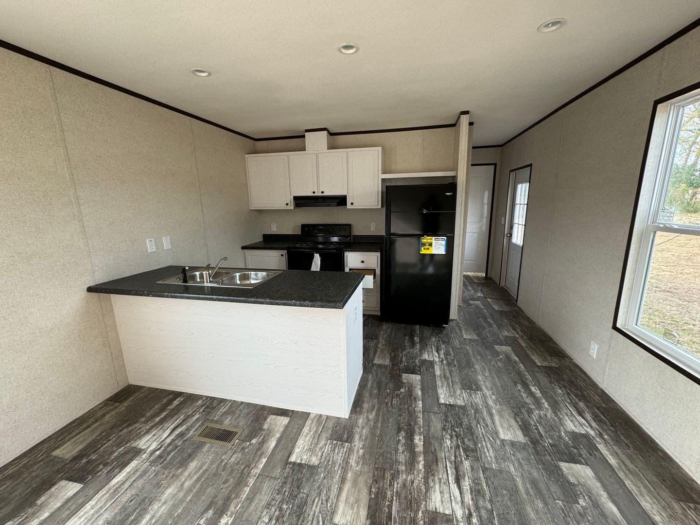 Mullins Apartment: Gibbs Court