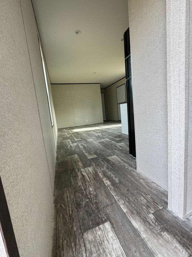 Mullins Apartment: Gibbs Court