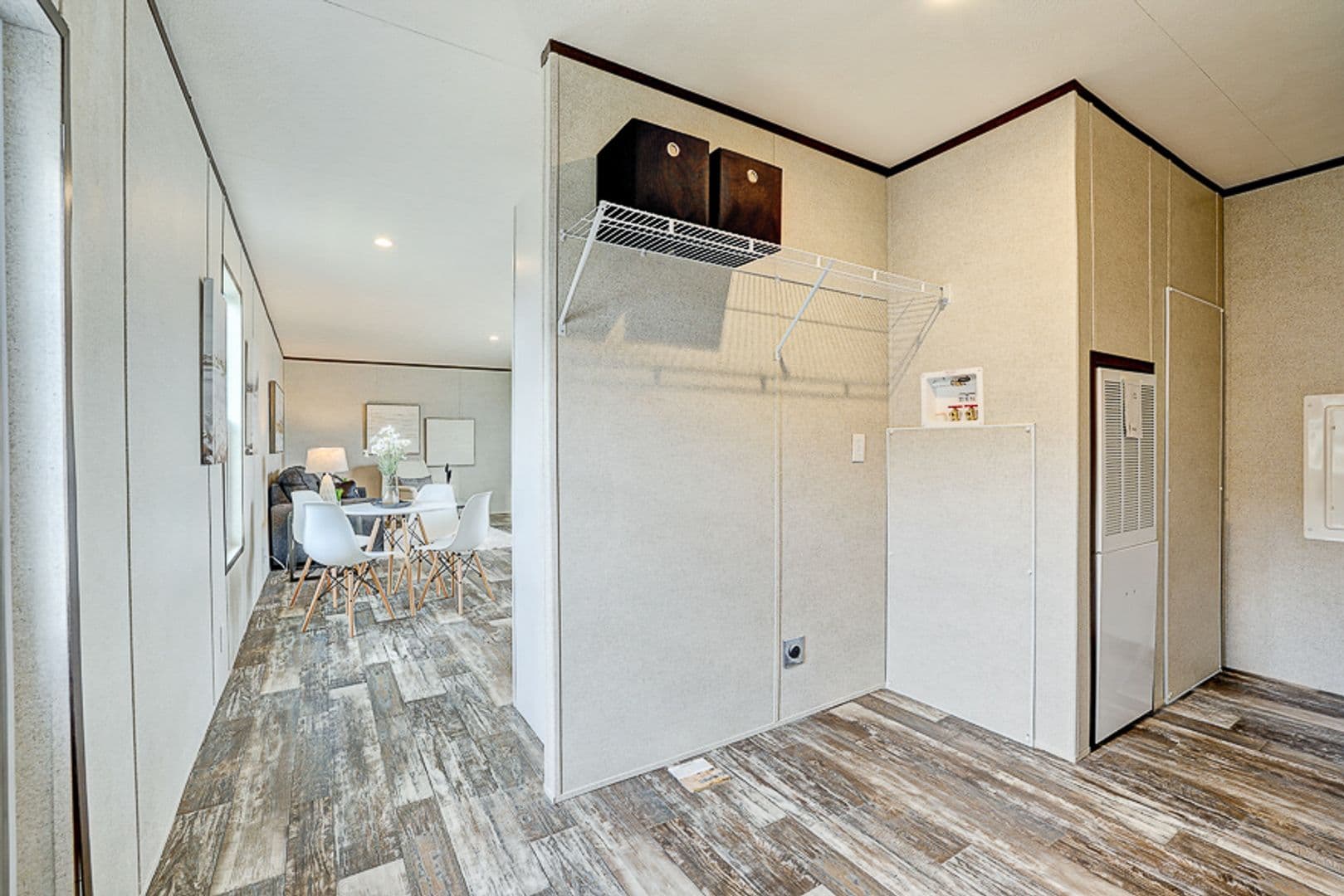 Mullins Apartment: Gibbs Court