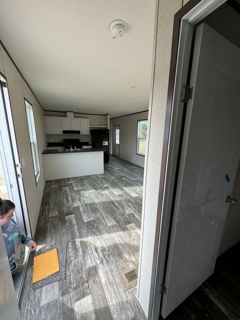 Mullins Apartment: Gibbs Court