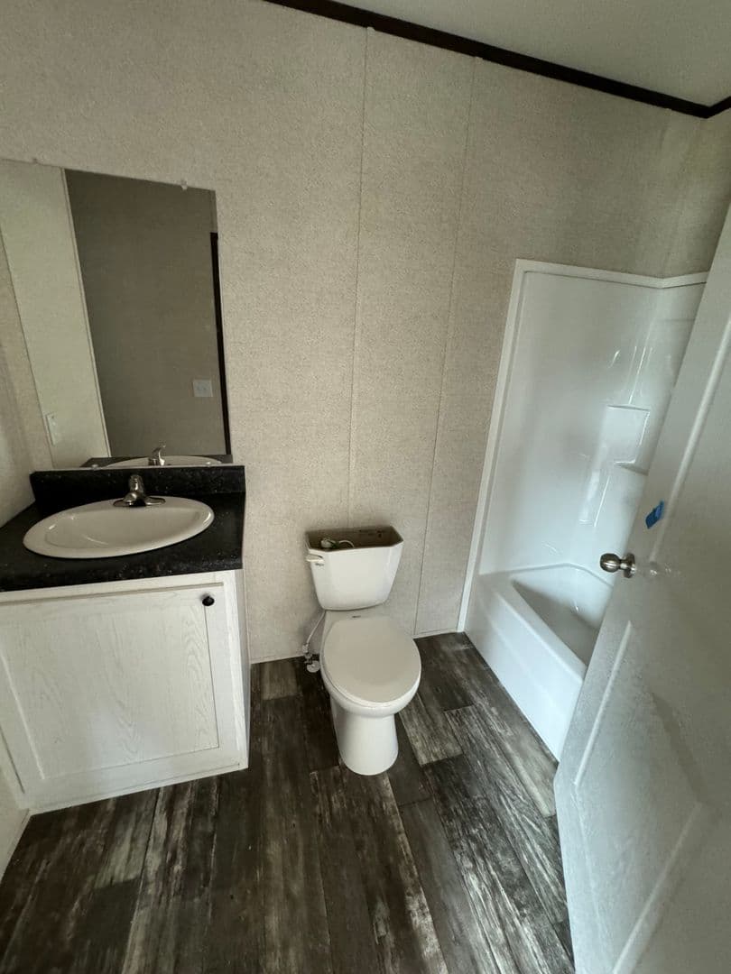 Mullins Apartment: Gibbs Court