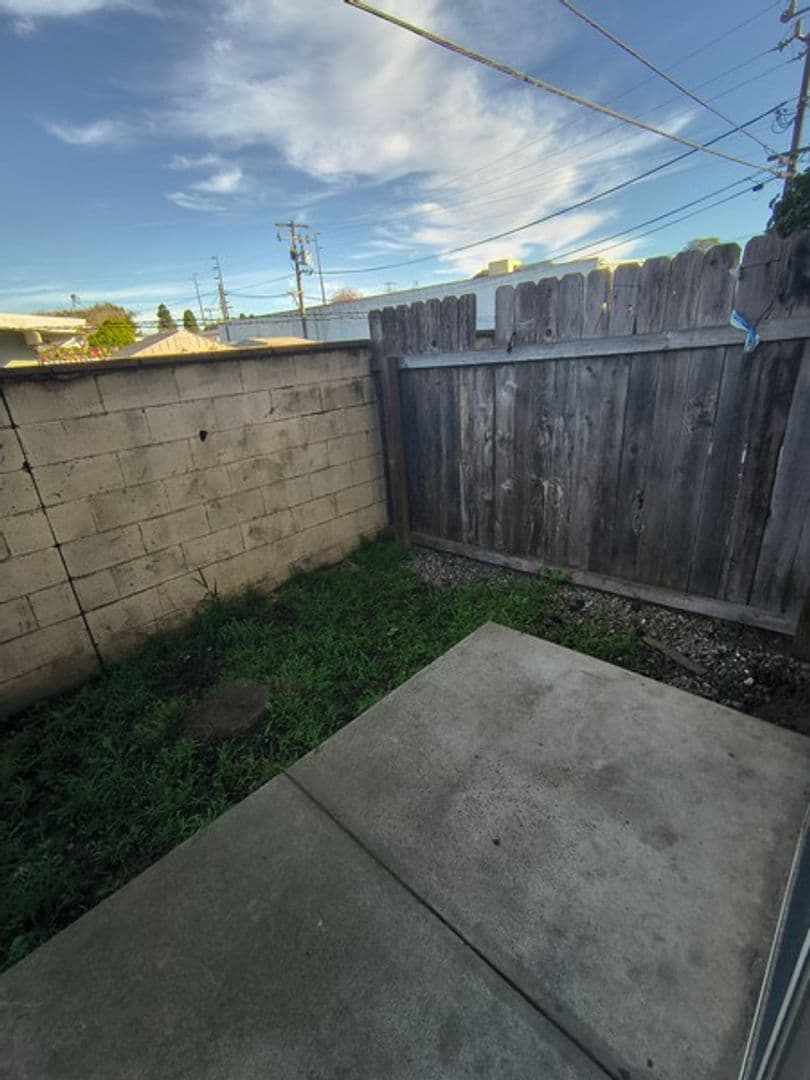 Santa Maria Apartment: 504 S. Oakley #A