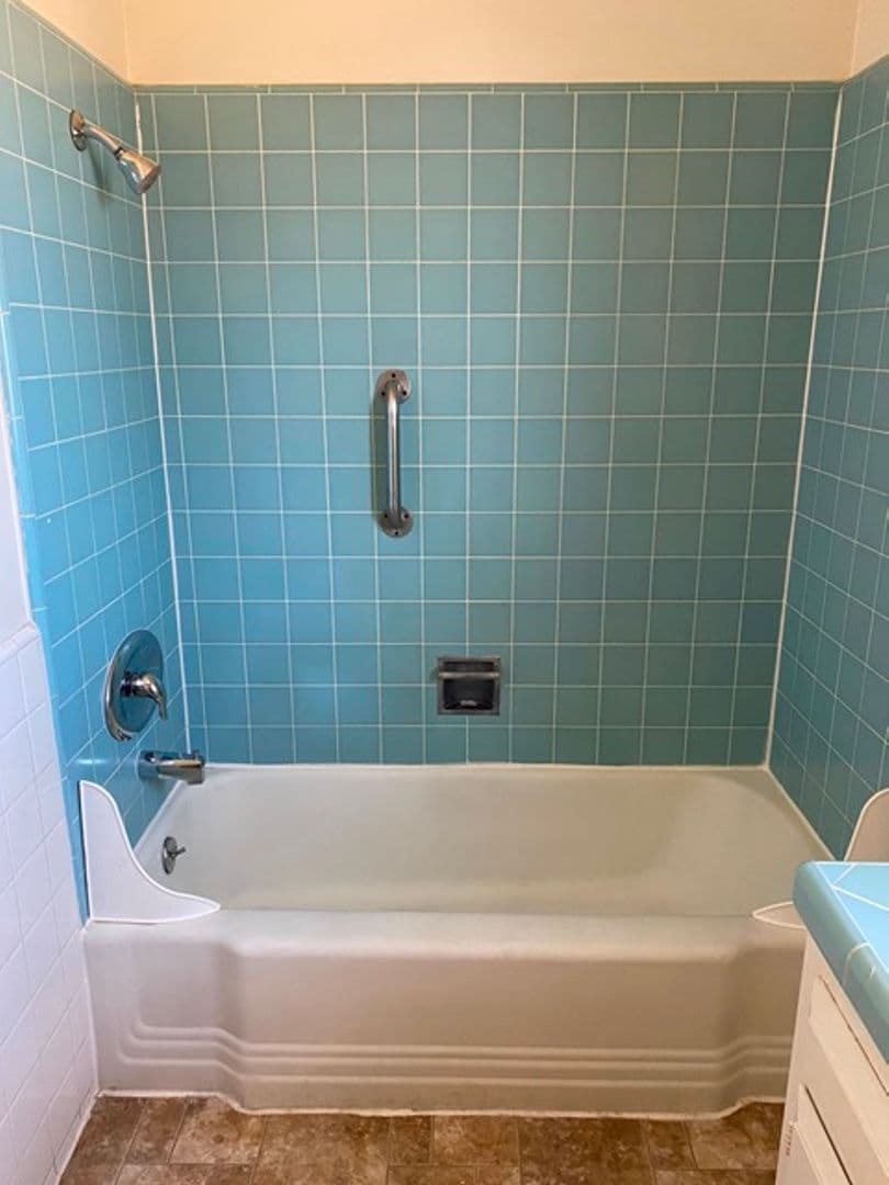 Santa Maria Apartment: 310 W. Chapel St. #L