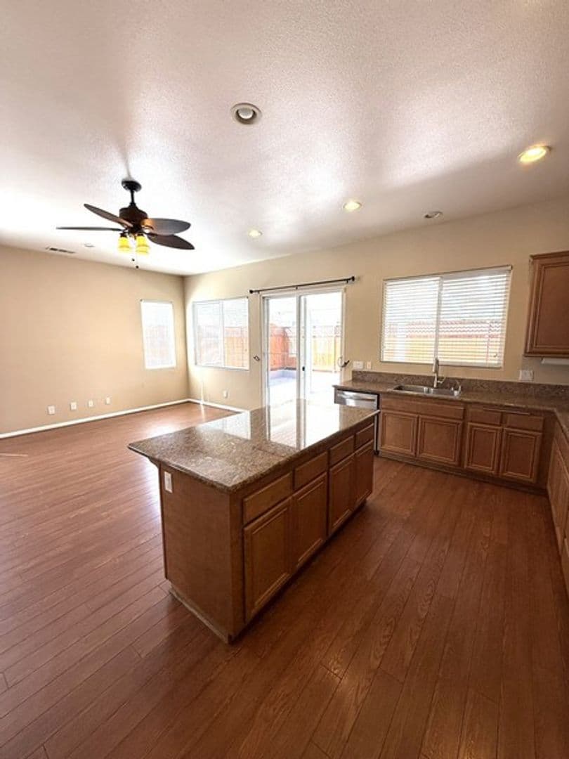 Santa Maria House: 2415 Bowles Lane