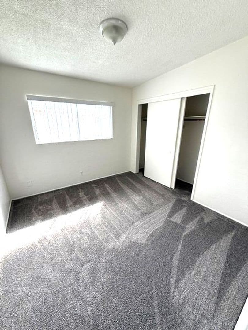 Guadalupe Apartment: 4522 11th Street - 4526A