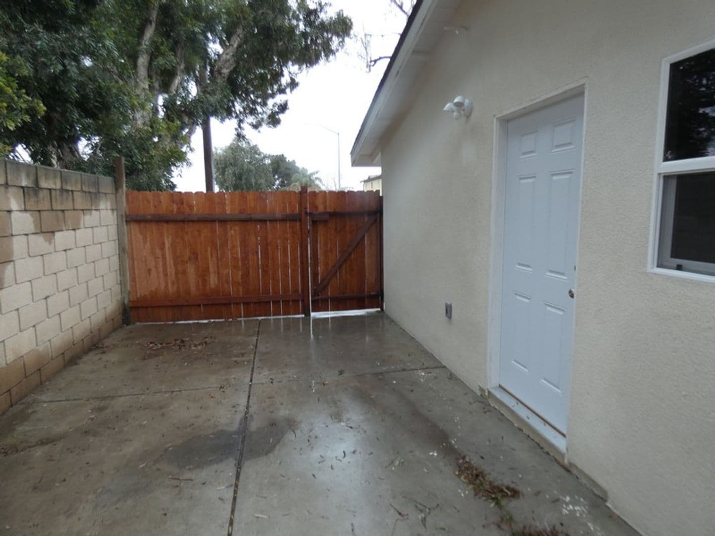 Santa Maria Apartment: 702 E. Mill Street