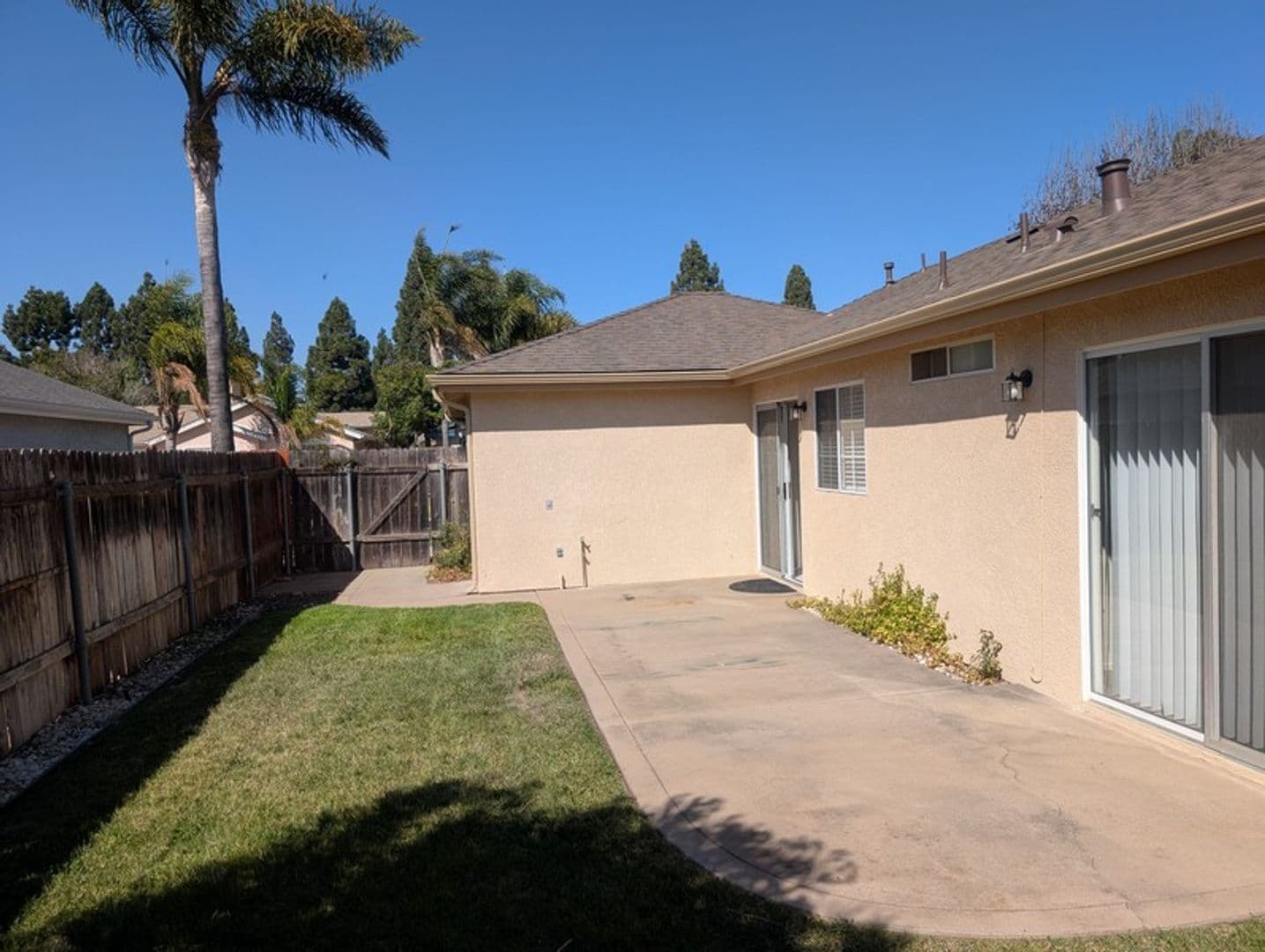 Santa Maria House: 416 W. Embassy St.