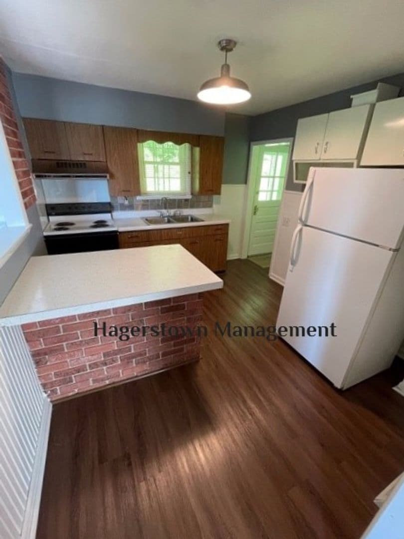 Big Pool House: 12908 Pecktonville Rd.