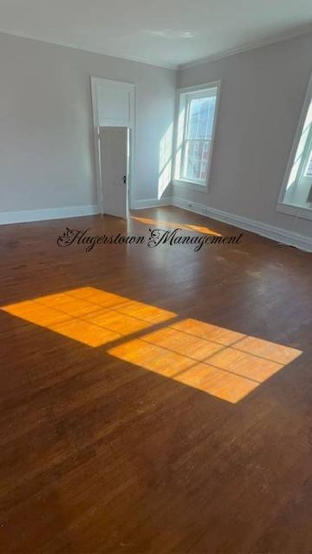 Boonsboro Apartment: 3 Potomac St