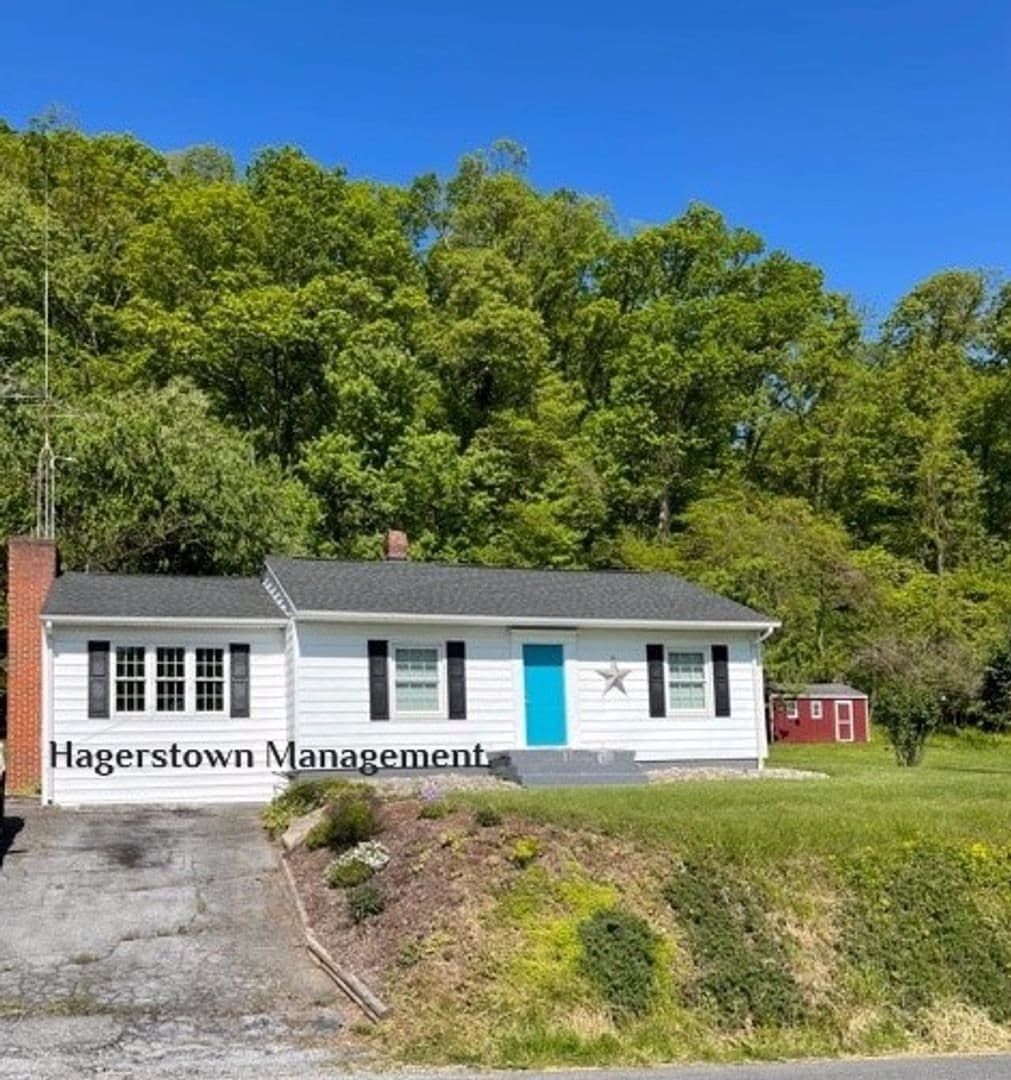 Big Pool House: 12908 Pecktonville Rd.