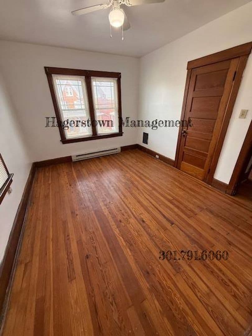 Hagerstown House: 109 Fairground Ave