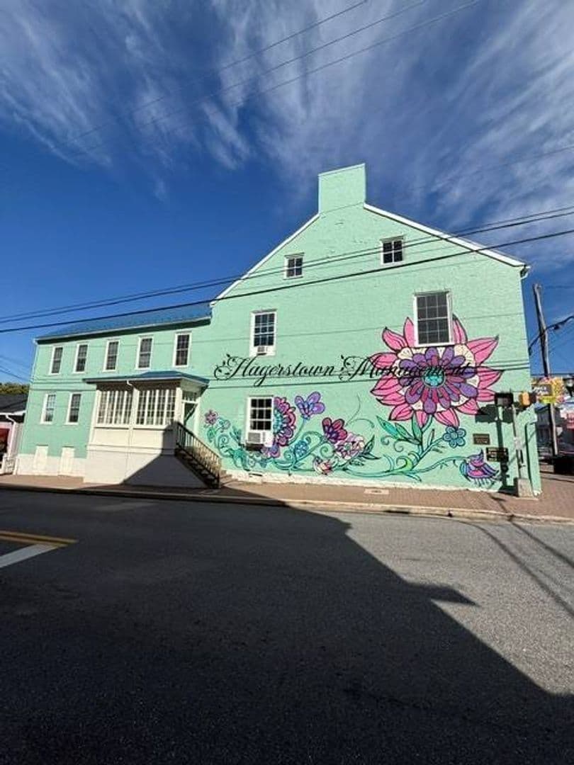 Boonsboro Apartment: 3 Potomac St