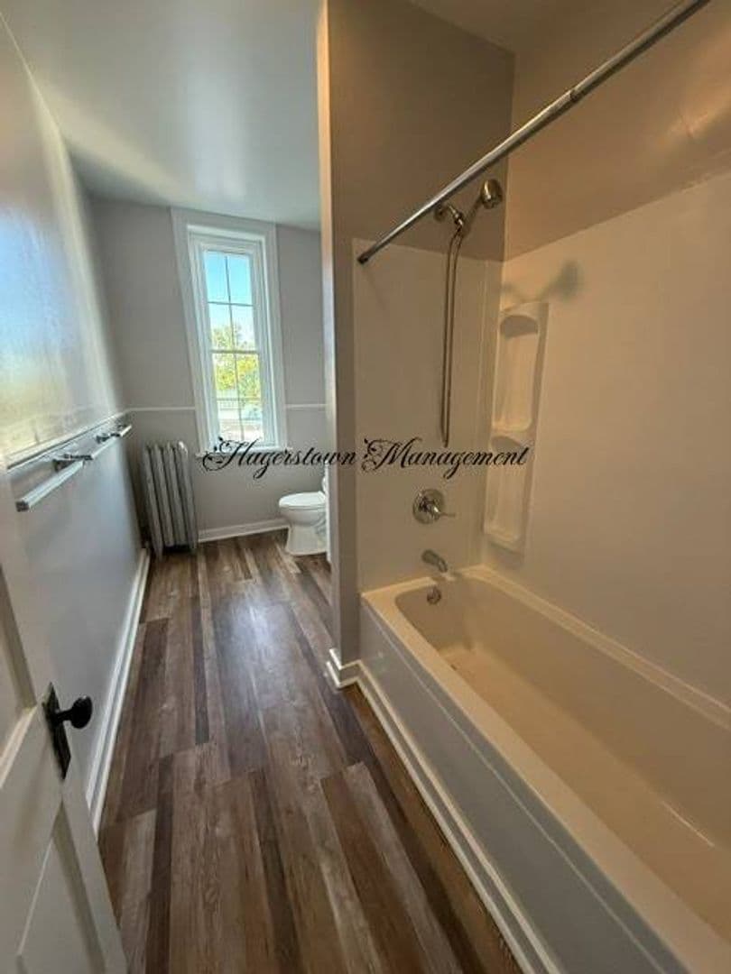 Boonsboro Apartment: 3 Potomac St