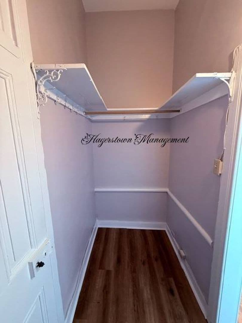 Boonsboro Apartment: 3 Potomac St