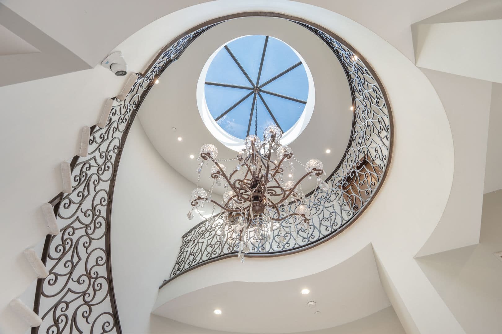 Beverly Hills House: 331 S. Canon Dr