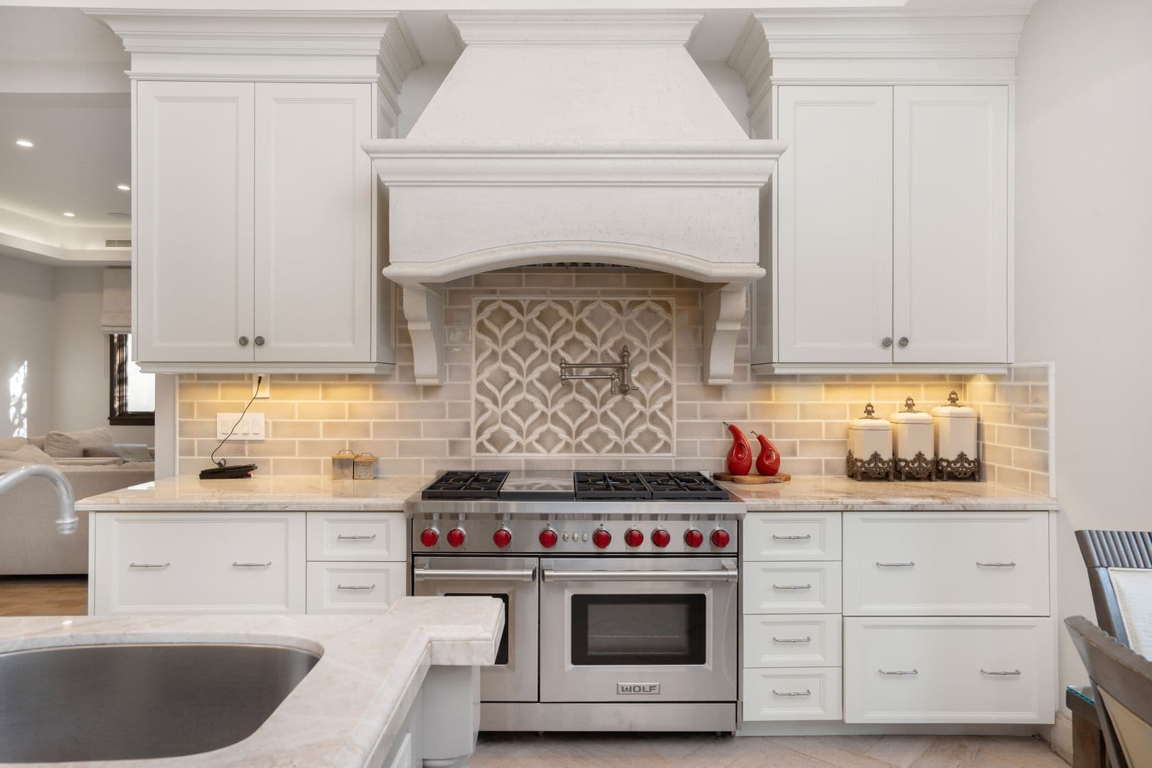 Beverly Hills House: 331 S. Canon Dr