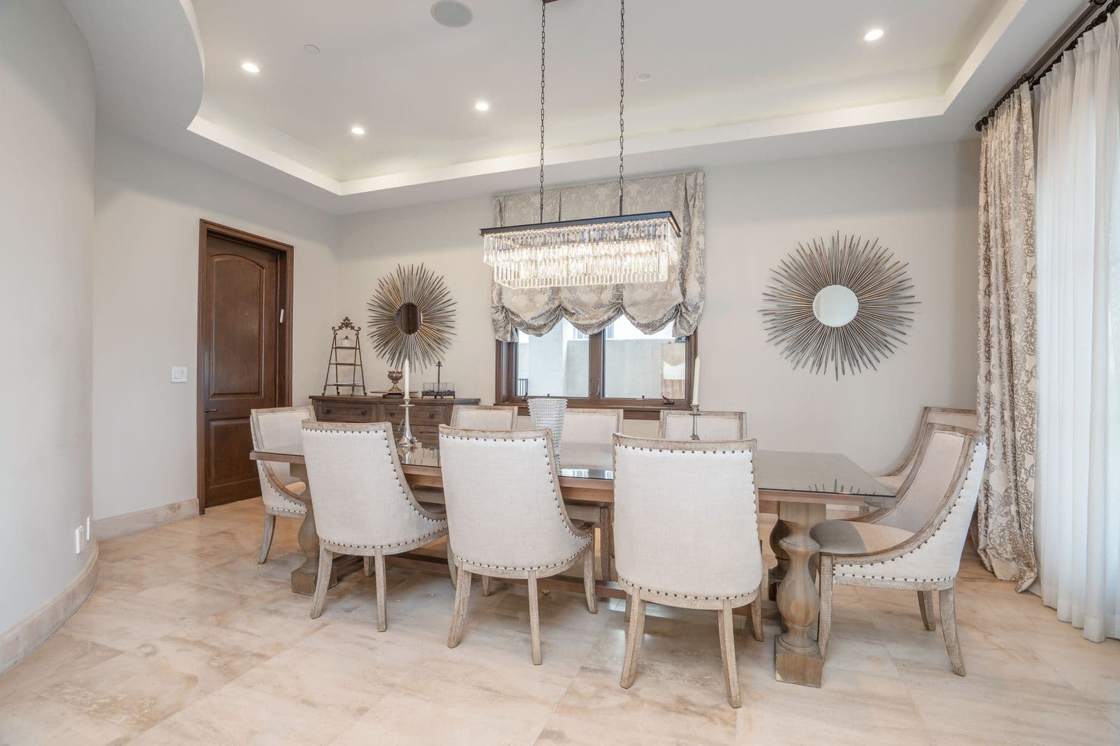 Beverly Hills House: 331 S. Canon Dr