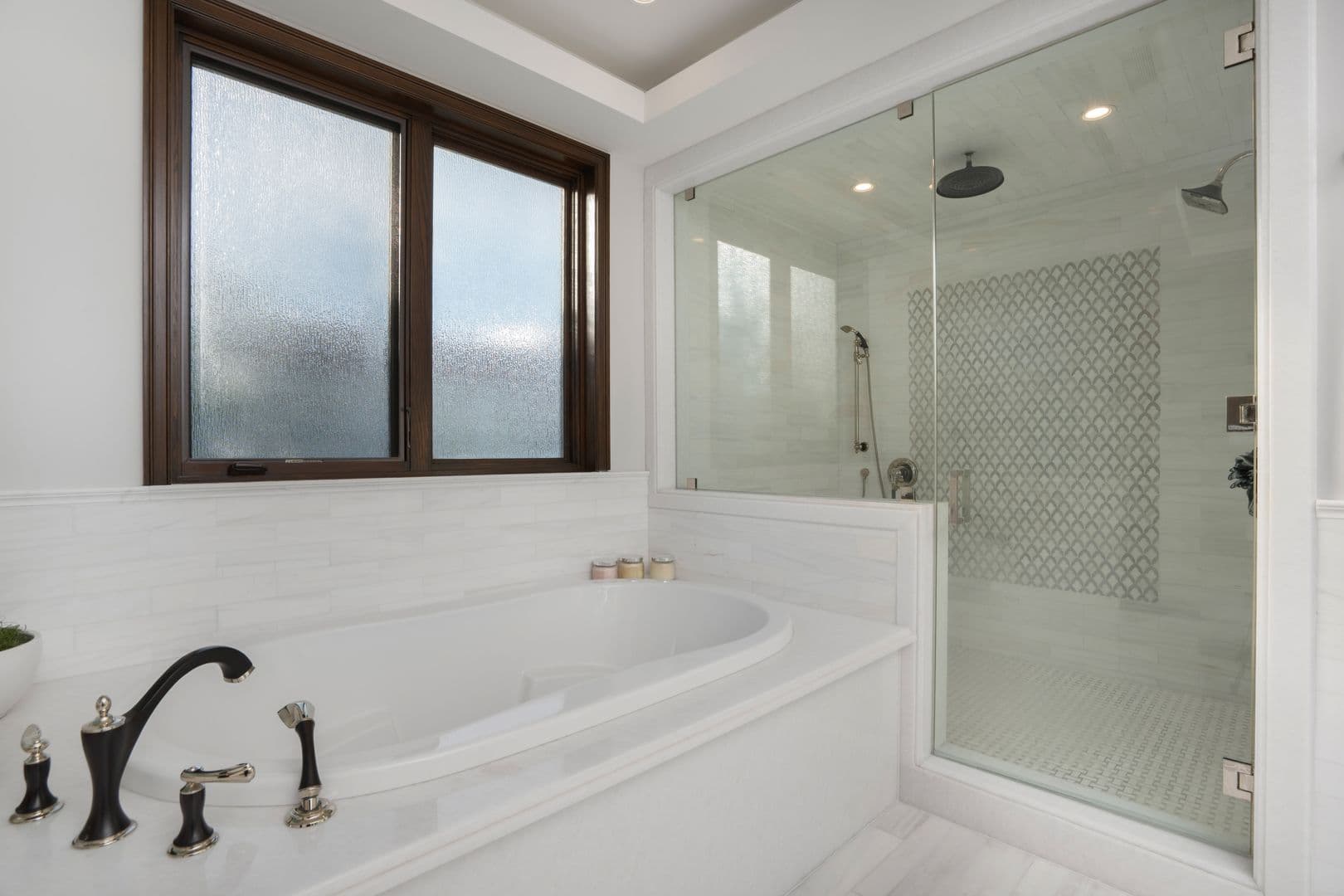 Beverly Hills House: 331 S. Canon Dr