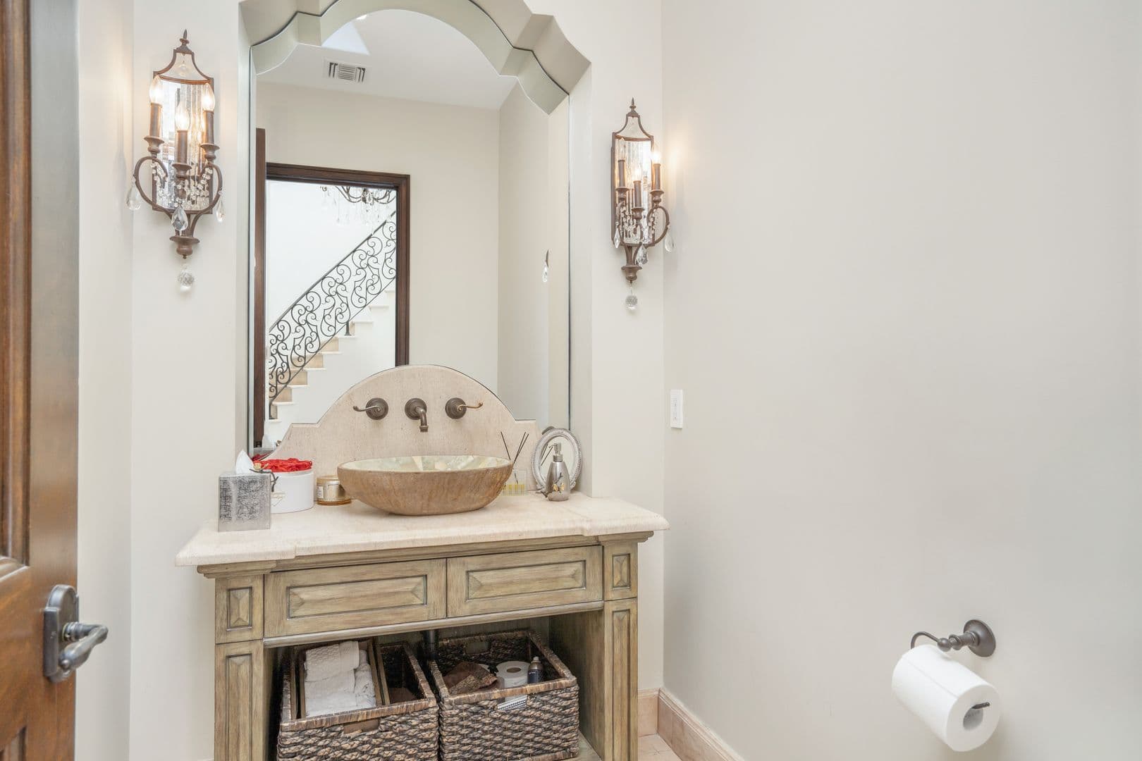 Beverly Hills House: 331 S. Canon Dr