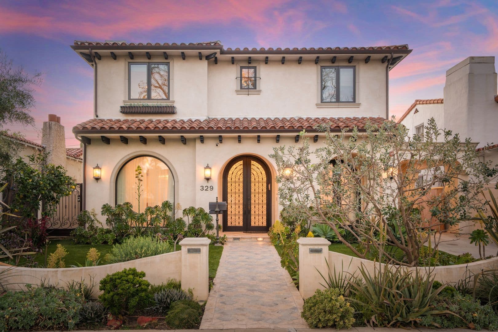 Beverly Hills House: 331 S. Canon Dr