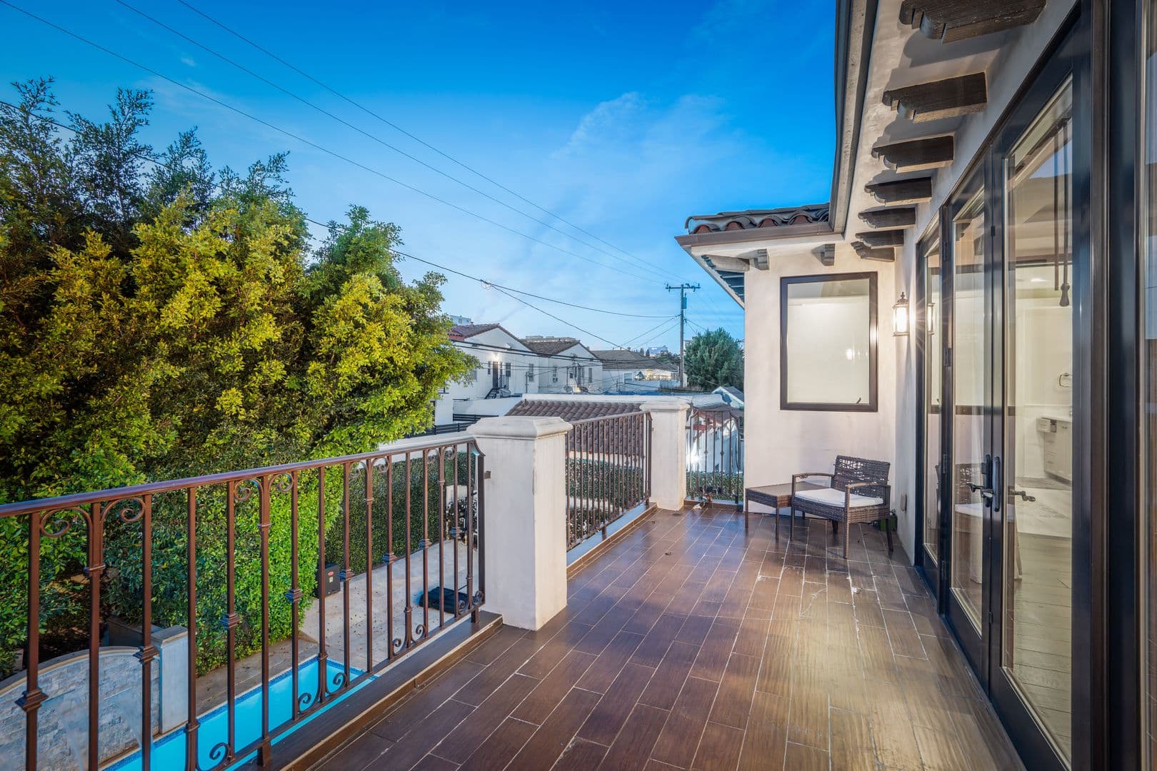 Beverly Hills House: 331 S. Canon Dr