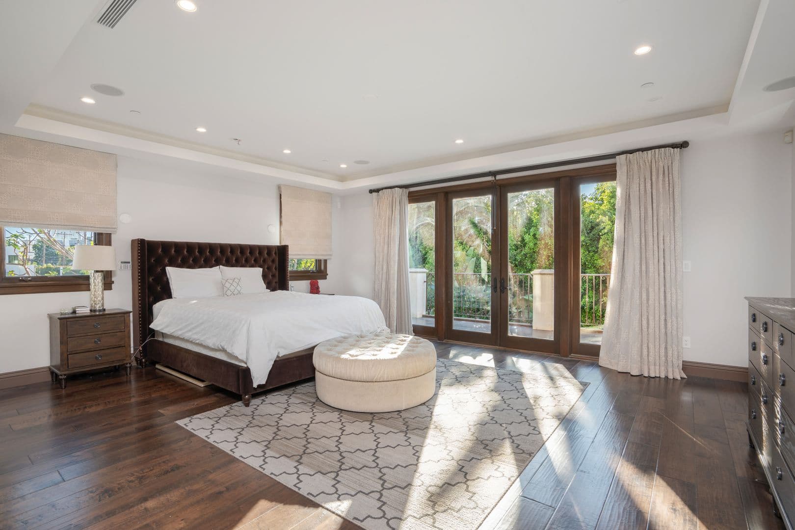 Beverly Hills House: 331 S. Canon Dr