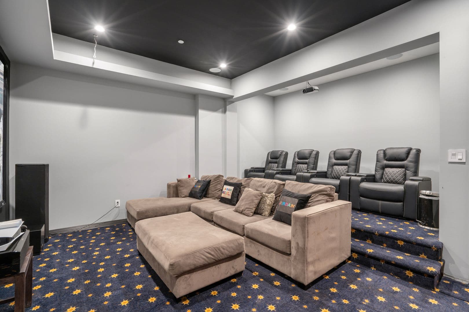 Beverly Hills House: 331 S. Canon Dr
