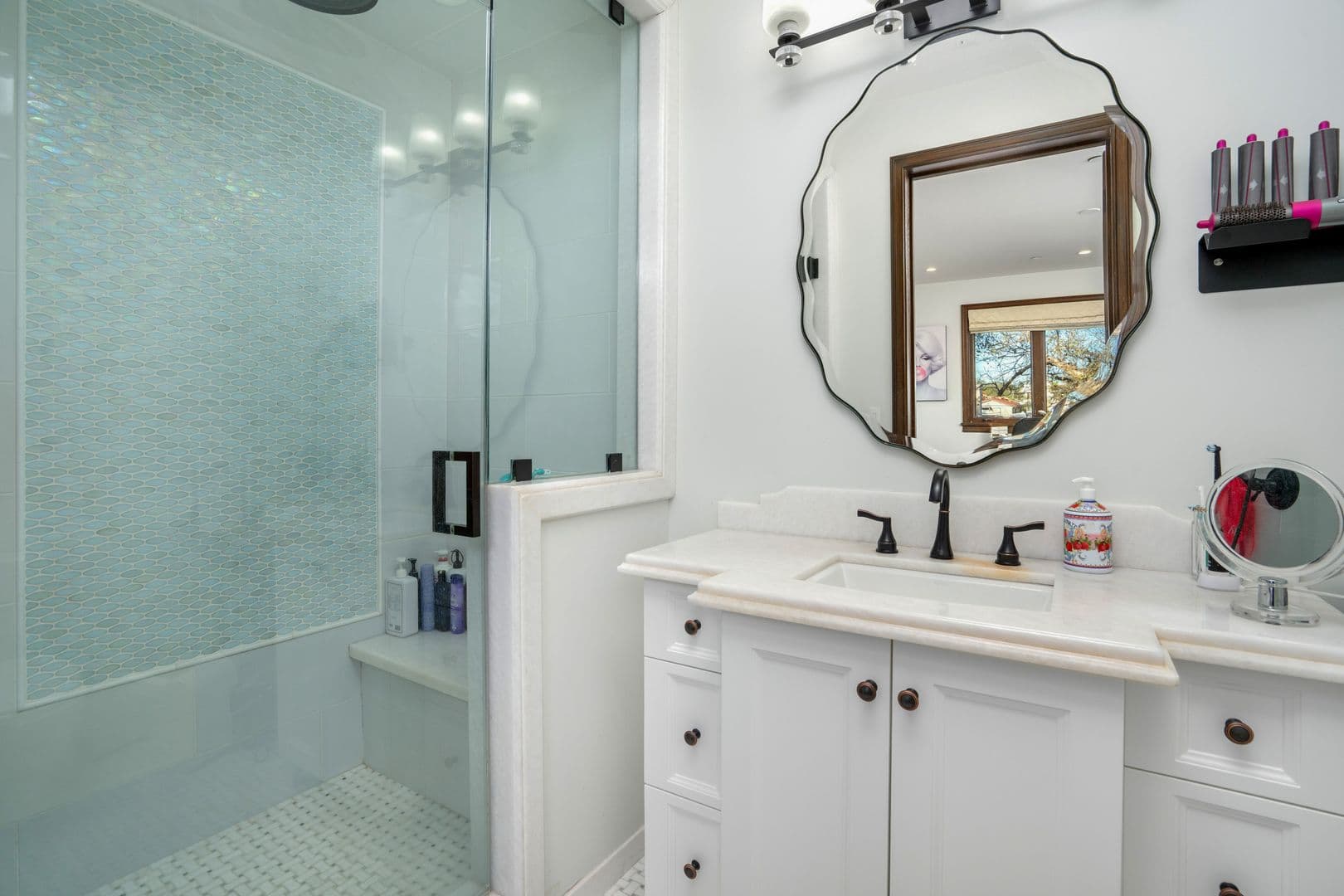 Beverly Hills House: 331 S. Canon Dr