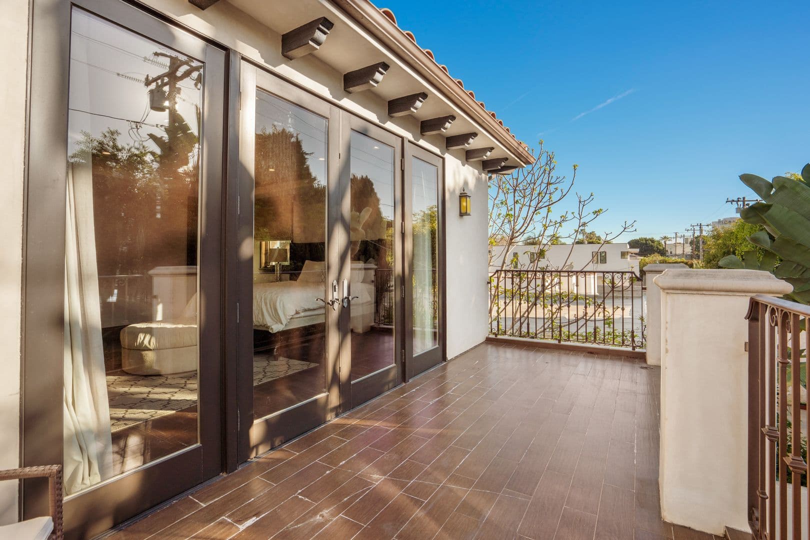 Beverly Hills House: 331 S. Canon Dr