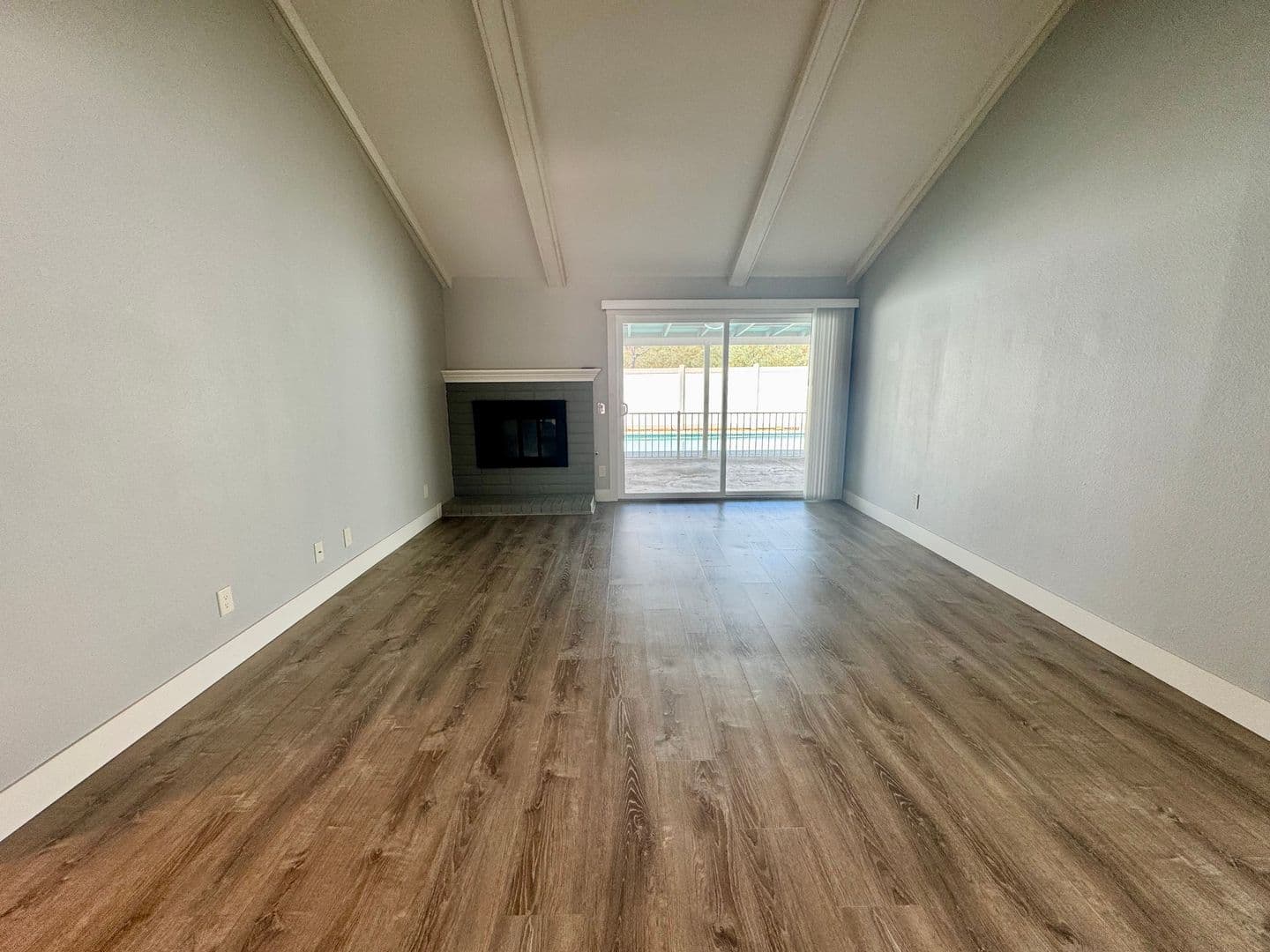 Poway House: 13502 Los Olivos Ave