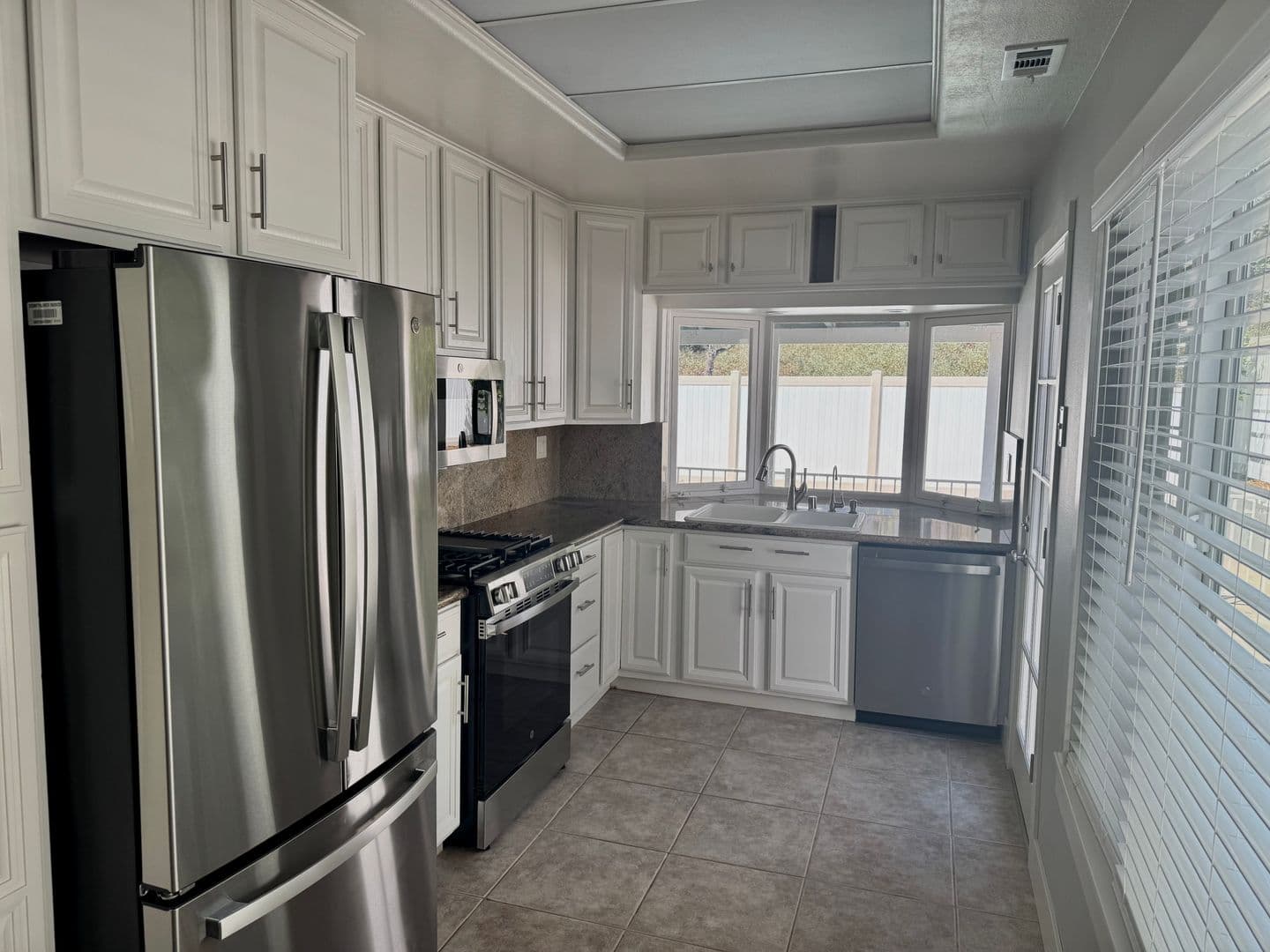 Poway House: 13502 Los Olivos Ave