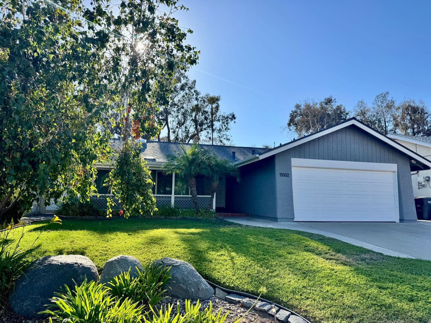 Poway House: 13502 Los Olivos Ave