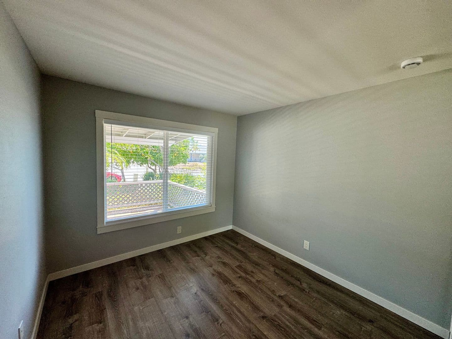 Poway House: 13502 Los Olivos Ave