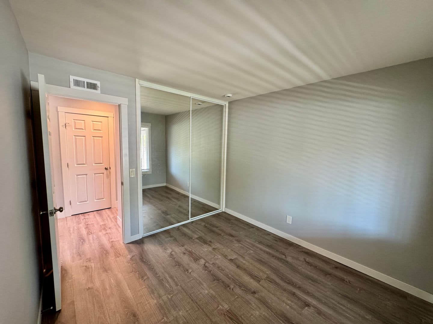 Poway House: 13502 Los Olivos Ave