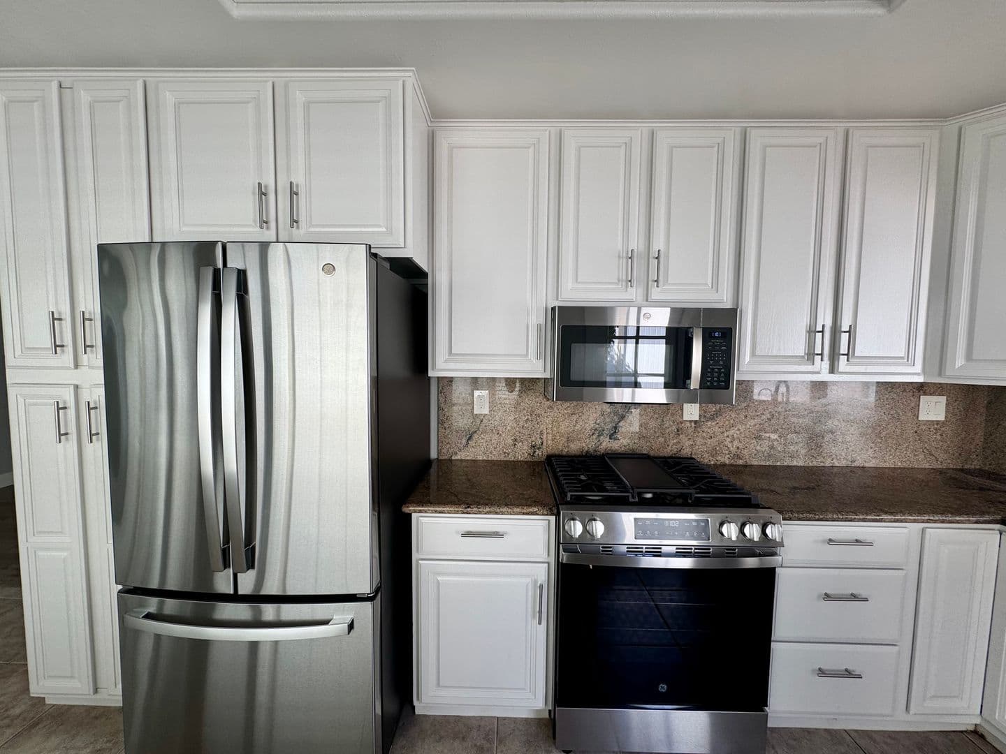 Poway House: 13502 Los Olivos Ave