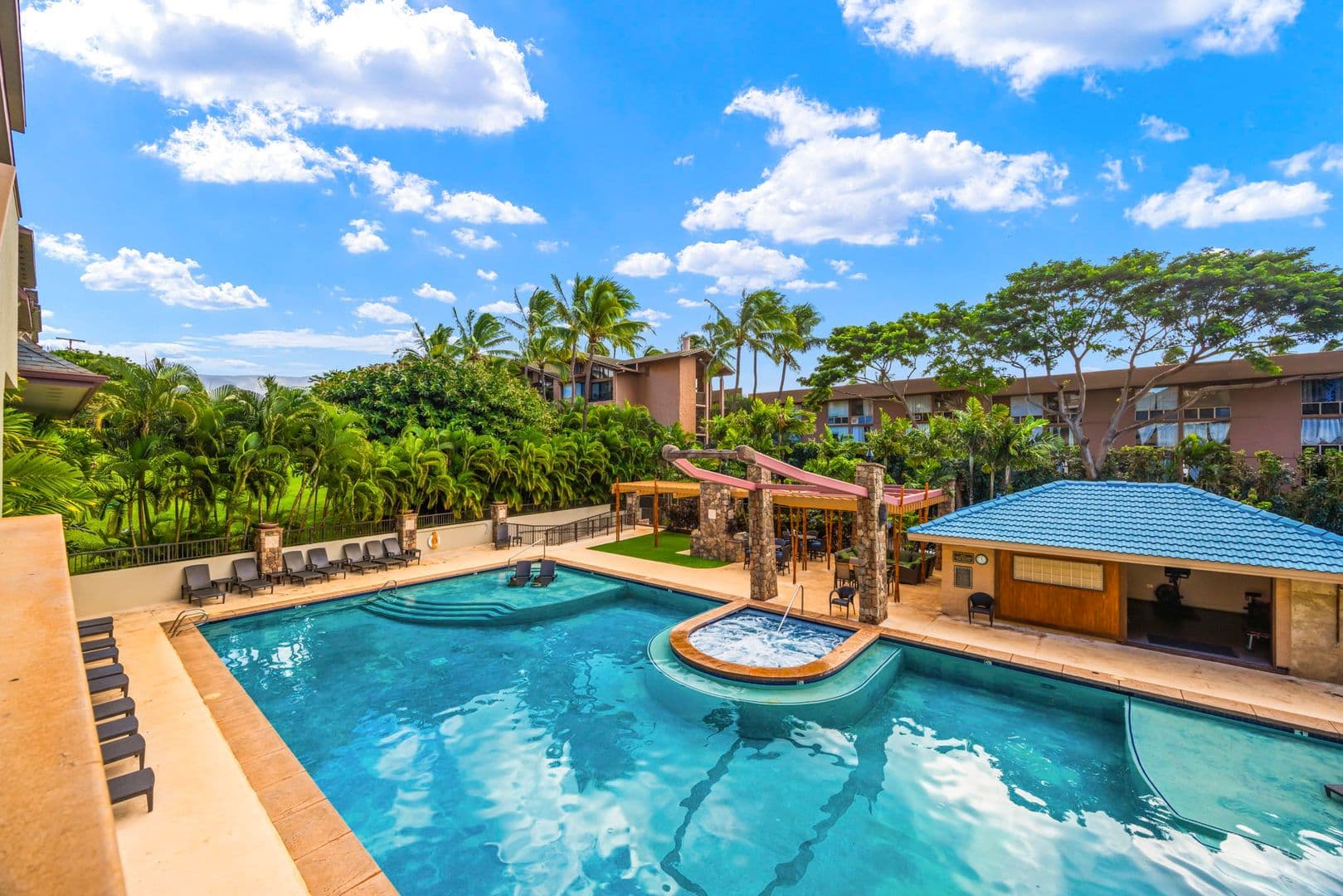 Lahaina Apartment: 3702 Lower Honoapiilani Rd.