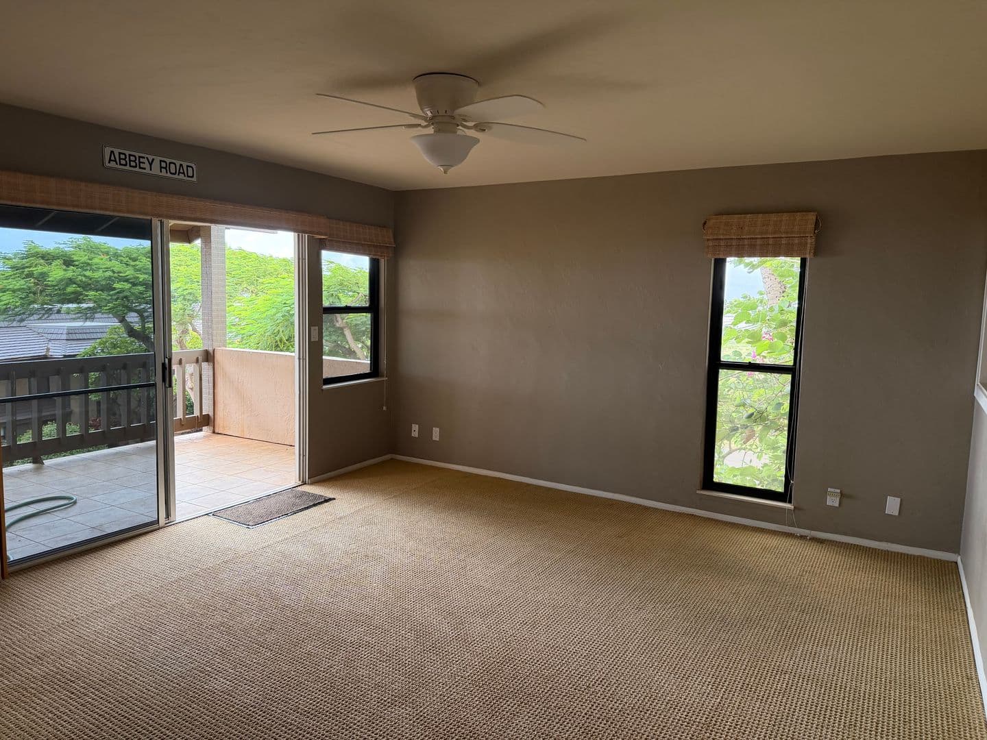 Lahaina Townhome: 150 Puukolii Rd #29,