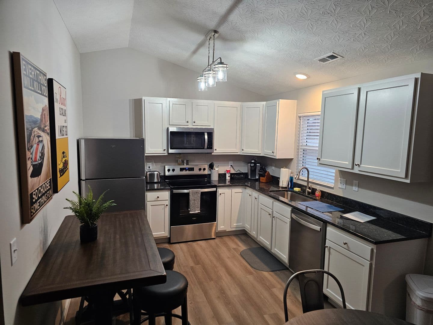 Trenton House: 812 Pierson Road
