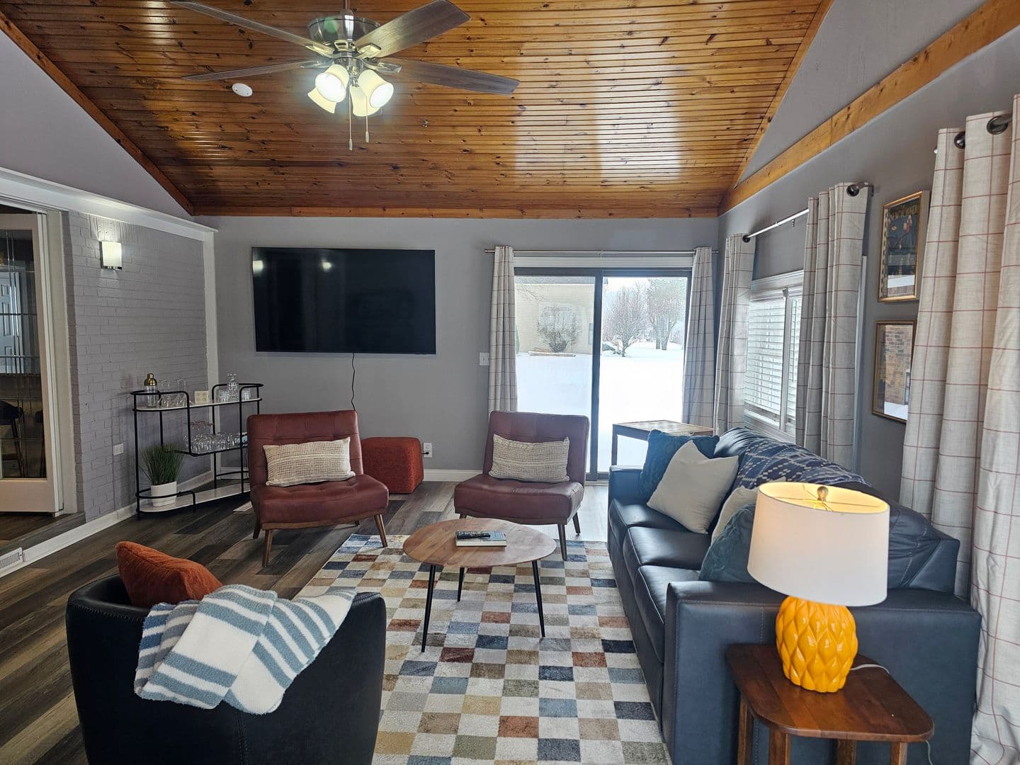 Greensburg House: 795 Country Club Drive