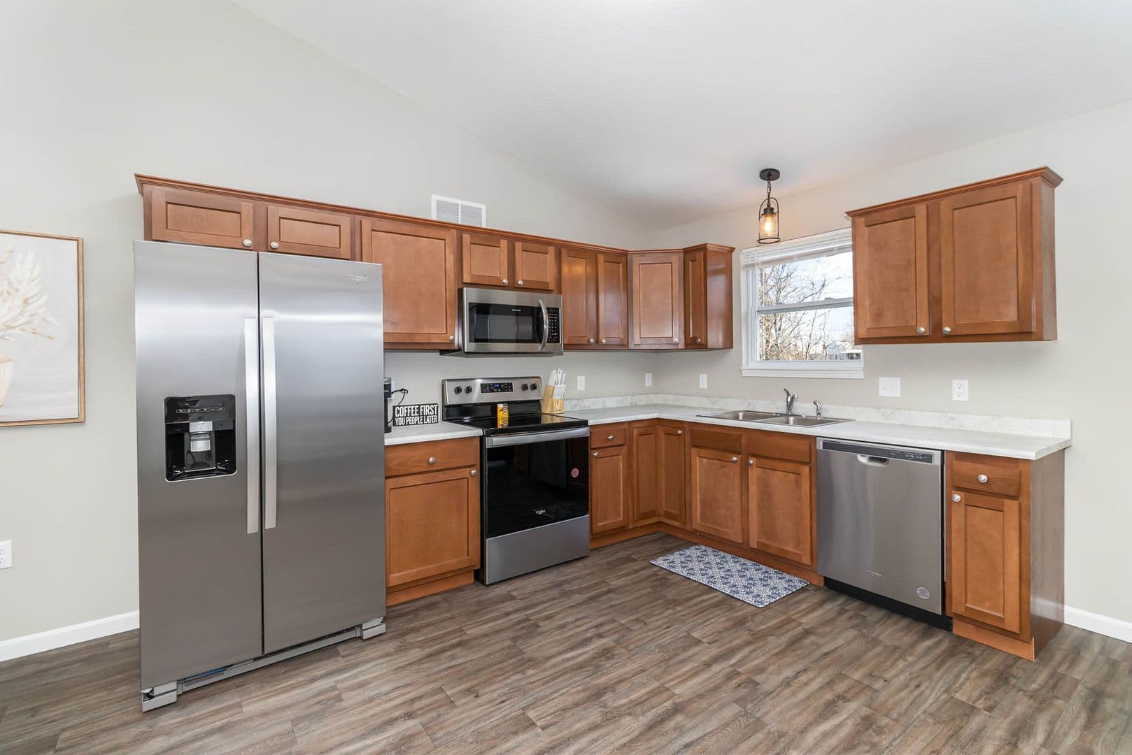 Hamilton House: 8 E Persimmon Drive