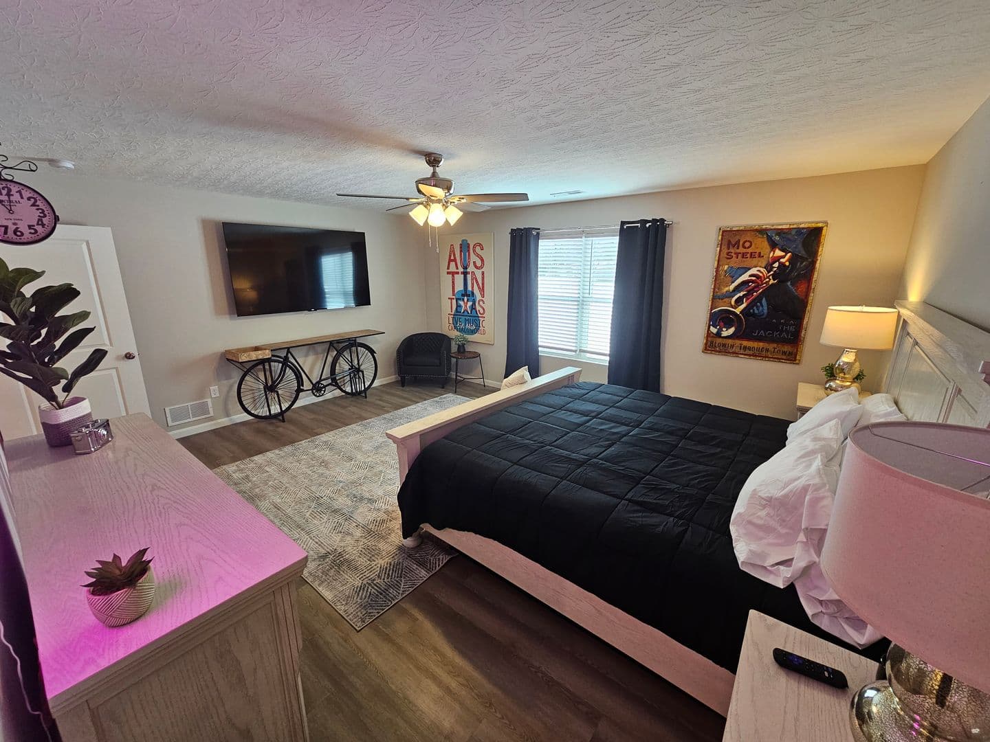 Trenton House: 814 Pierson Road