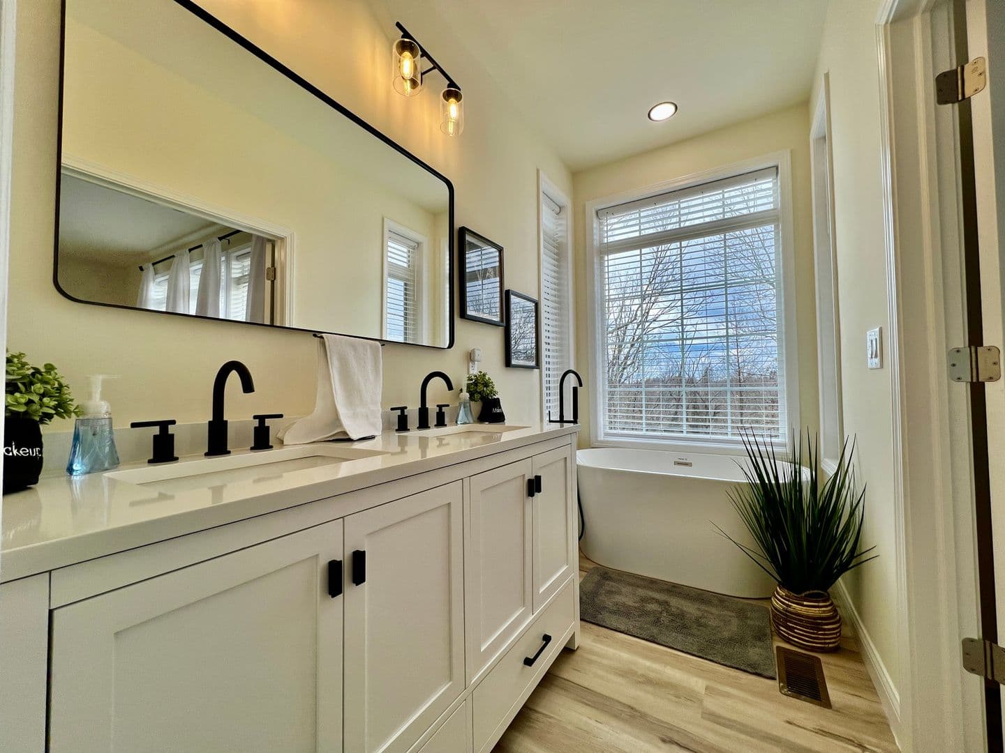 West Chester House: 7973 Second Street